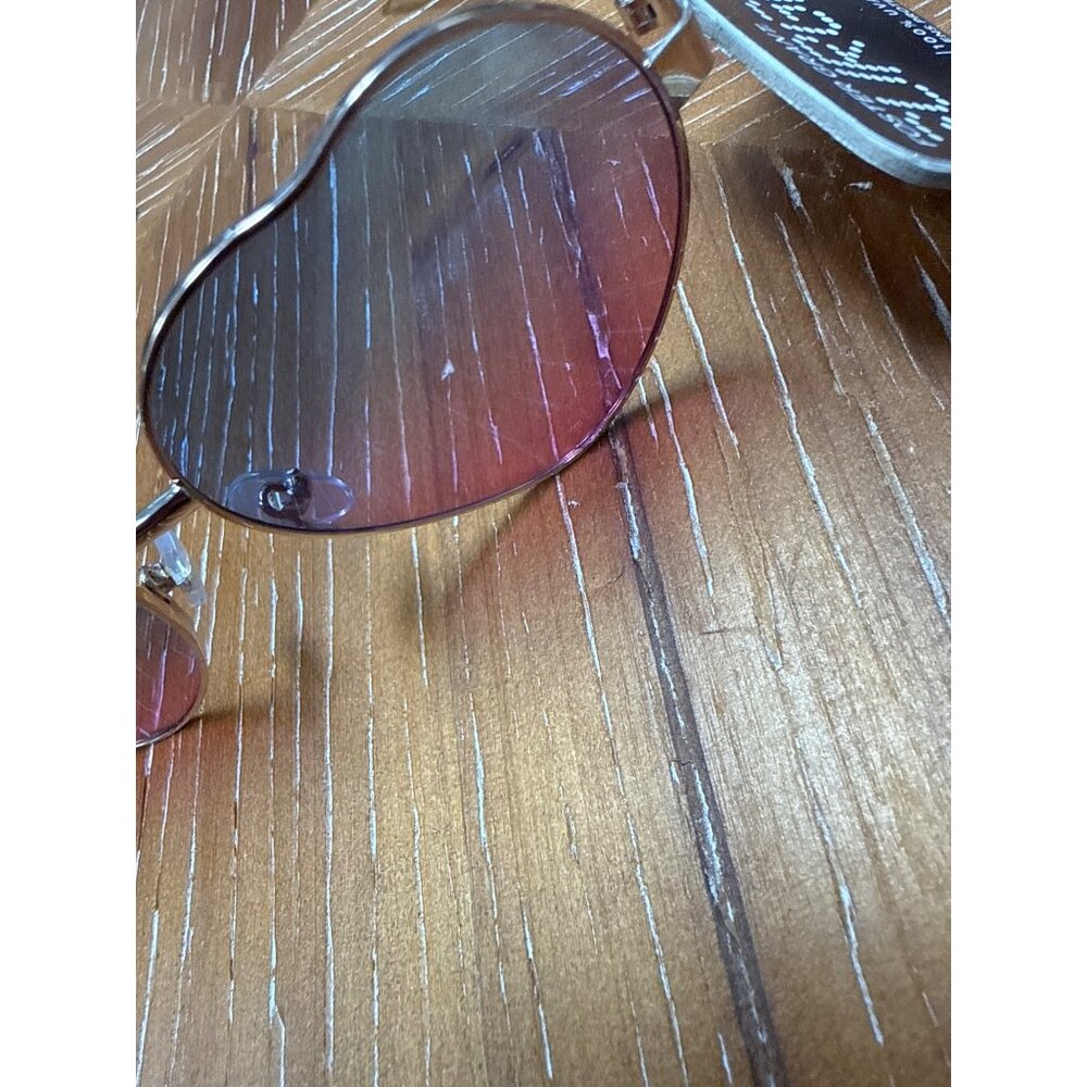 Foster Grant Surge Rimless Heart Sunglasses With Gradient Pink Lenses & 100% UVA - Picture 3 of 12